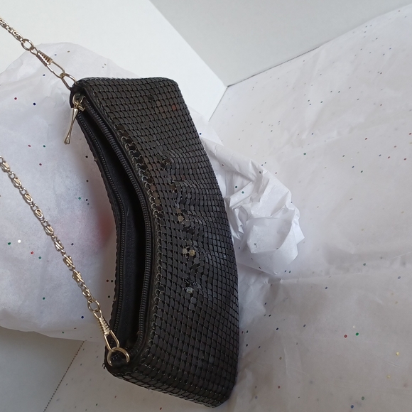 Metal Mesh Black Evening Purse - Picture 7 of 8